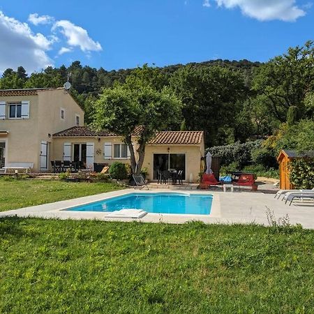 Villa Calme Avec Piscine A Greoux Екстериор снимка